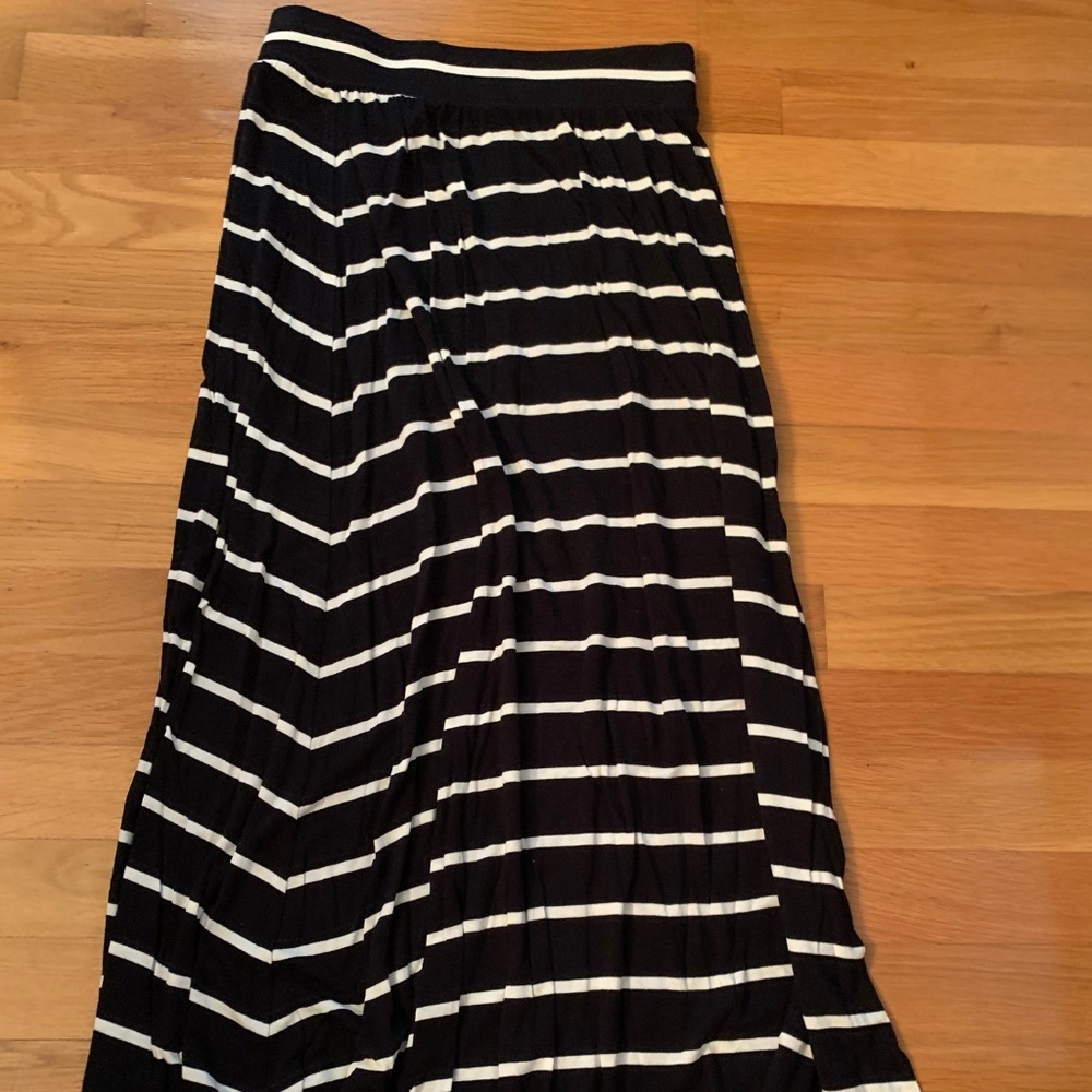 Girls Striped skirt by Cherokee Size XL (14-16)